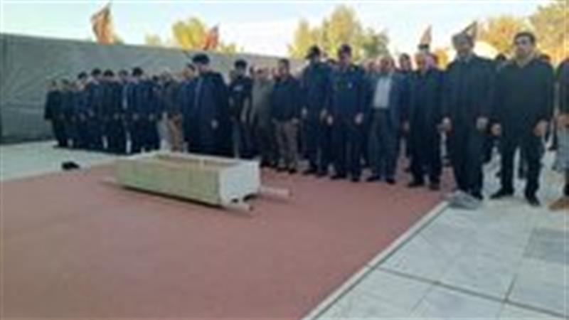 تشییع پیکر مادر خلبان شهید ابوالفضل مهدیار برگزار شد