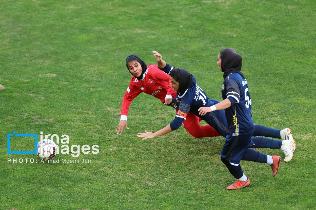 لیگ برتر فوتبال زنان؛ پرسپولیس و یاسام