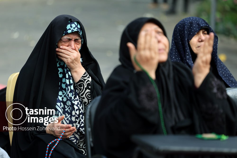 عکس/ نماز طلب باران در دانشگاه علم و صنعت