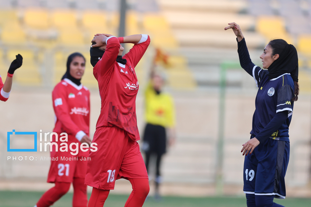 لیگ برتر فوتبال زنان؛ پرسپولیس و یاسام