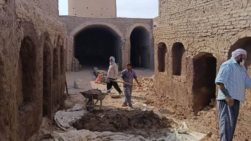 مرمت قلعه تاریخی شهرآباد بافق آغاز شد