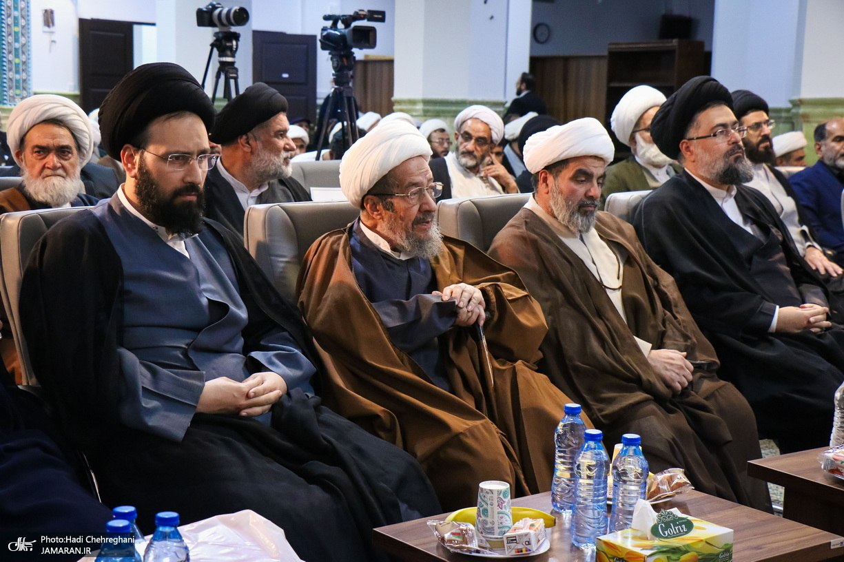 رونمایی از کتاب «مفتاح الهدایه فی شرح تحریر الوسیله»