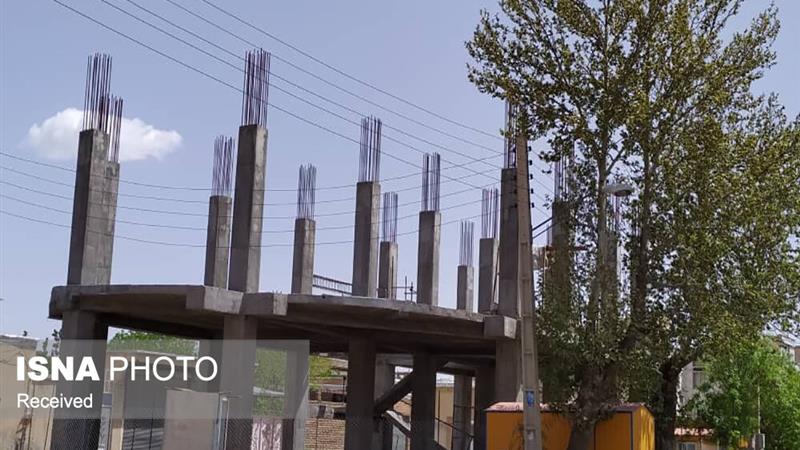 کتابخانه مرکزی زنجان گرفتار در اما و اگرها