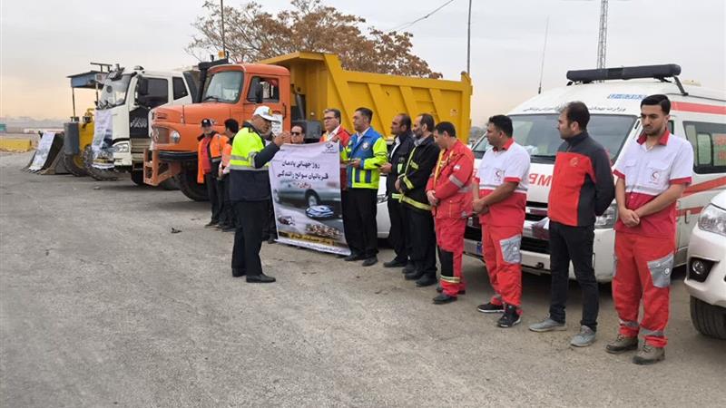برگزاری مانور روز جهانی یادمان قربانیان سوانح رانندگی در جادههای البرز