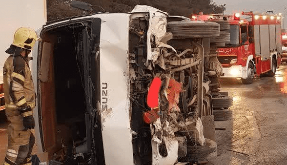 عکس/ واژگونی مینیبوس در جنوب تهران