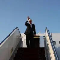 عارف به روسیه میرود