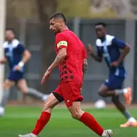 شماره ده پرسپولیس کاپیتان شد