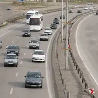 ترافیک عادی و روان در جادههای مواصلاتی همدان