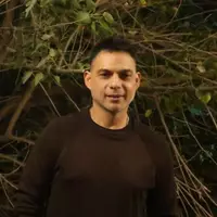 انتشار تصویری جدید از پیمان معادی در «بالاتر از سیاهی»