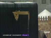 جاری شدن باران از ناودان طلای خانه خدا