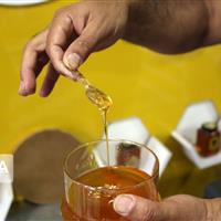 پیشگامی پژوهشگران بیرجندی در تکمیل شاخصهای کیفیت عسل