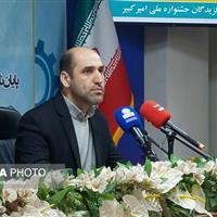 ۹۸ درصد پایان نامههای دانشجویی تقاضا محور نیست