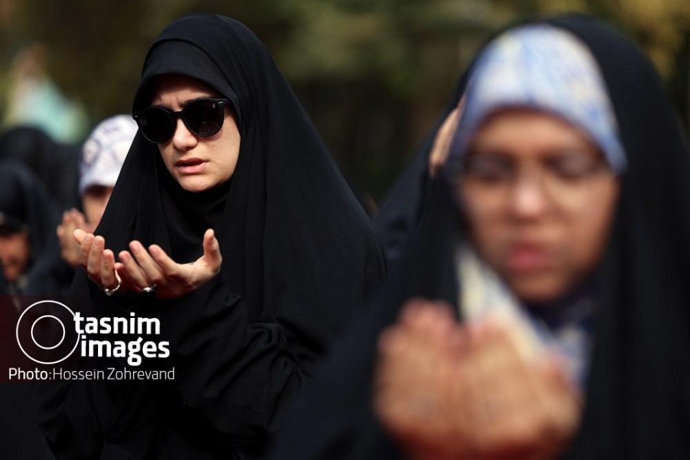 عکس/ نماز طلب باران در دانشگاه علم و صنعت