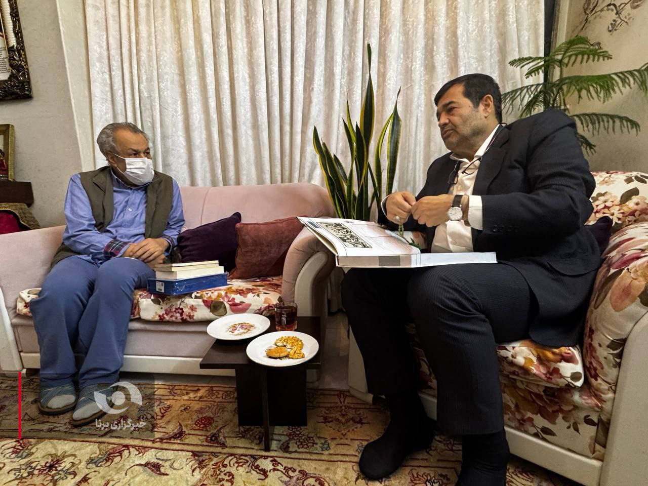  عیادت وزیر ورزش و جوانان از «ابراهیم افشار»