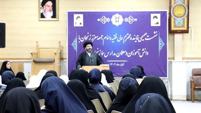 امام جمعه زنجان: مطالعه و مسئولیتپذیری، رمز موفقیت نسل نوجوان است