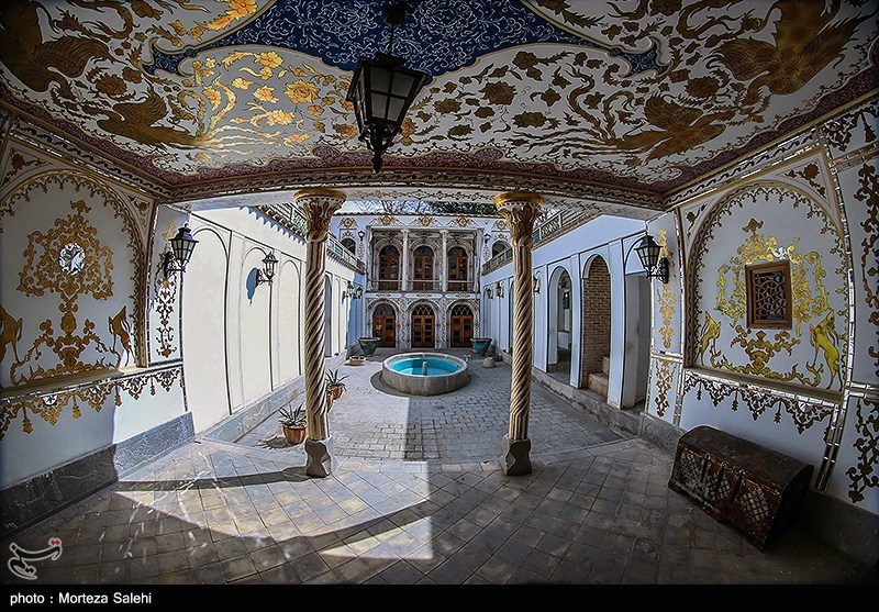 25 آبان ماه روز اصفهان