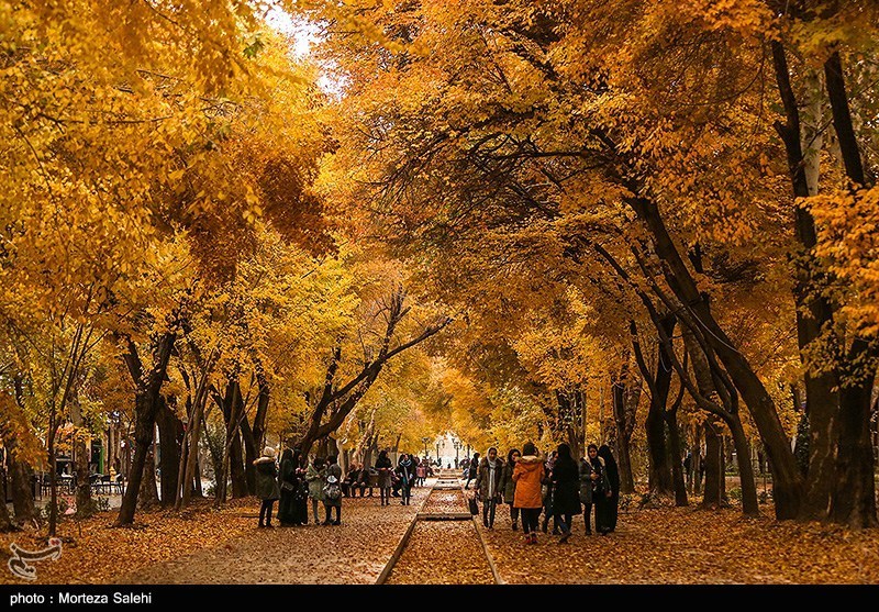 25 آبان ماه روز اصفهان