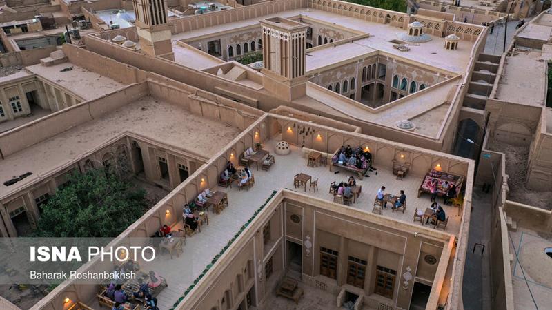 پیوند هویت تاریخی و اقتصاد محلی با پویایی گردشگری در یزد