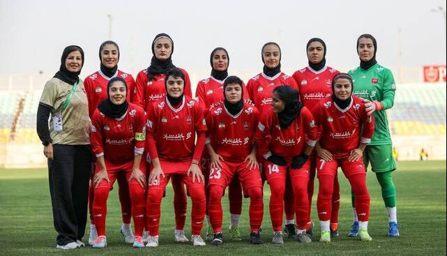 پرسپولیس روی دور برد افتاد