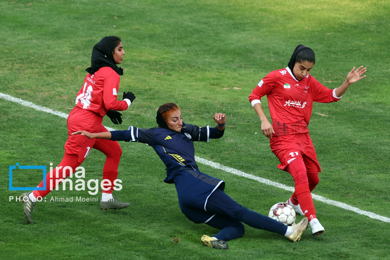 لیگ برتر فوتبال زنان؛ پرسپولیس و یاسام