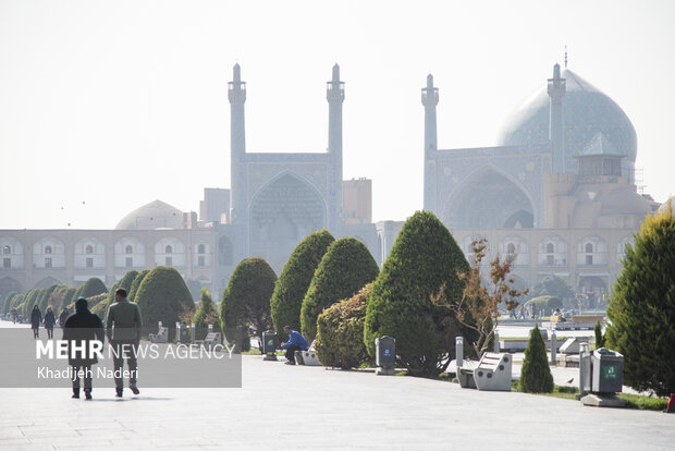 هوای اصفهان در وضعیت نارنجی و ناسالم است