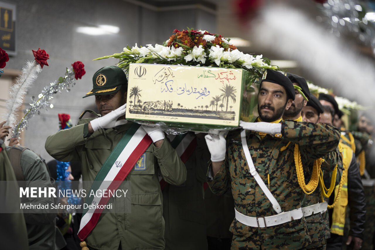 آیین استقبال از پیکر ۶ شهید گمنام دفاع مقدس در شهرکرد