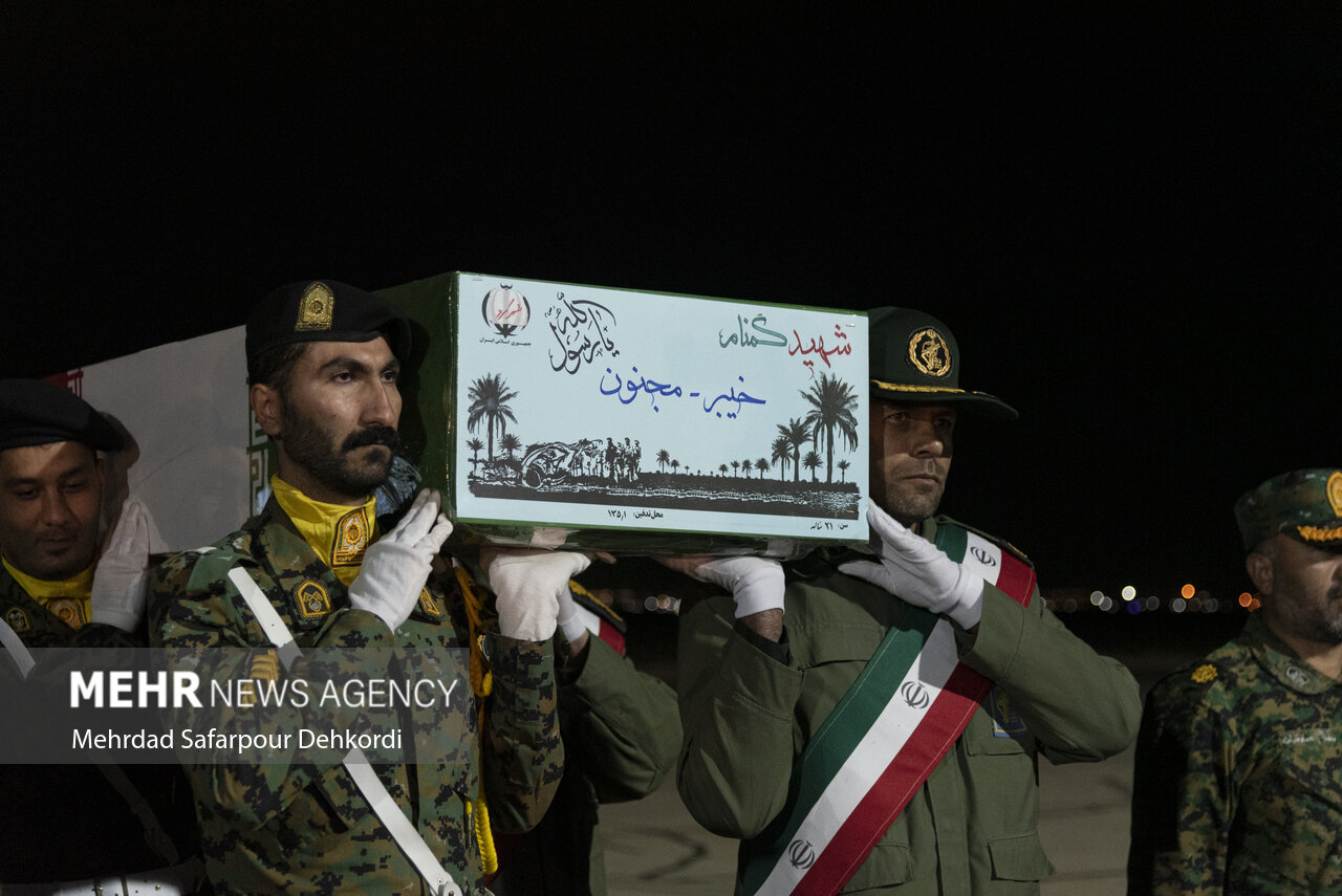 آیین استقبال از پیکر ۶ شهید گمنام دفاع مقدس در شهرکرد