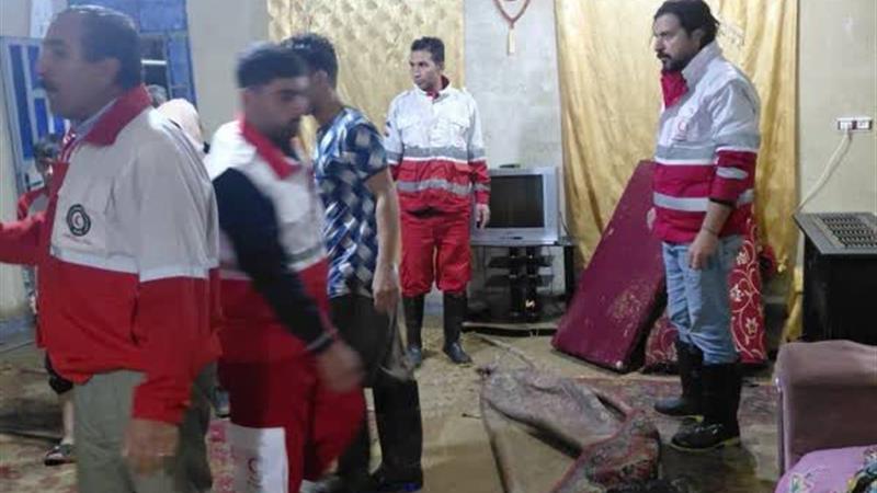 امدادرسانی اولیه به ۷۰ خانوار درگیر سیلاب «هزارانی» آبدانان