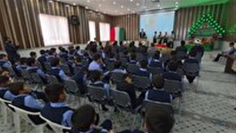 مدرسه‌ای در میبد با حال و هوای شهدایی