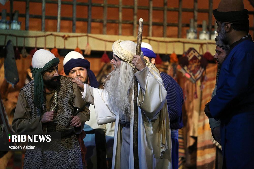 نمایش صحنهای با موضوع زندگی و شهادت حضرت فاطمه زهرا (س) در اصفهان