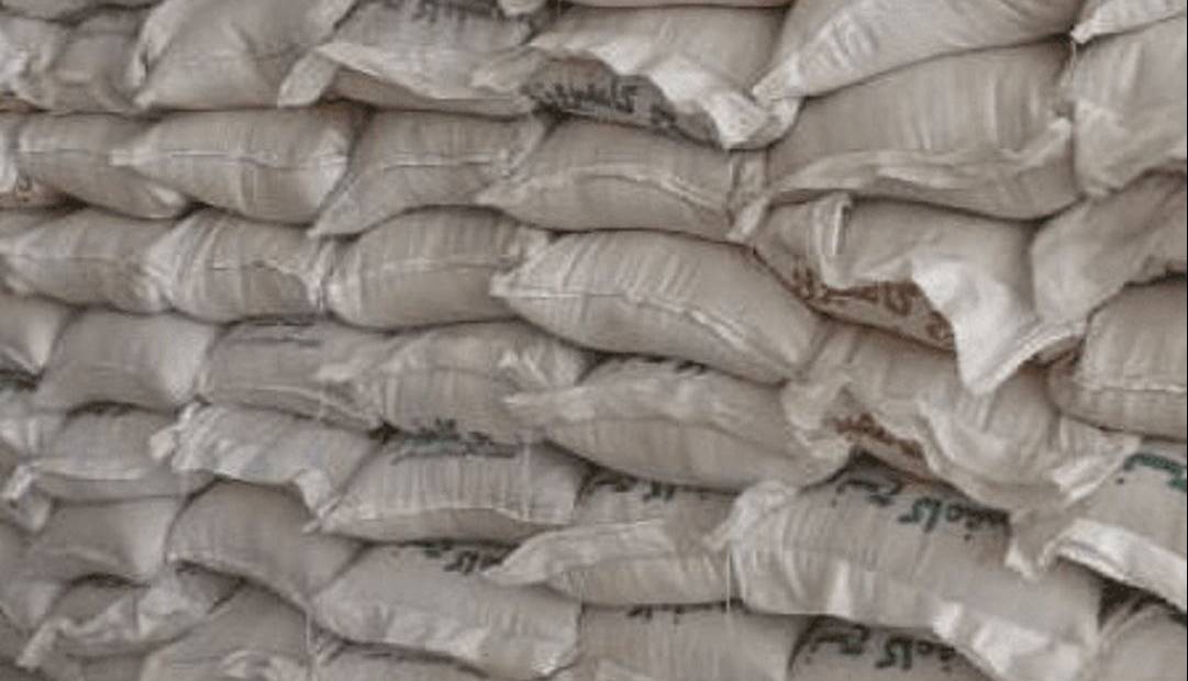 پلمب انبار برنجهای احتکار شده در شیراز