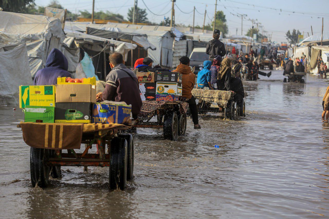 چادرهای مردم غزه غرق در آب