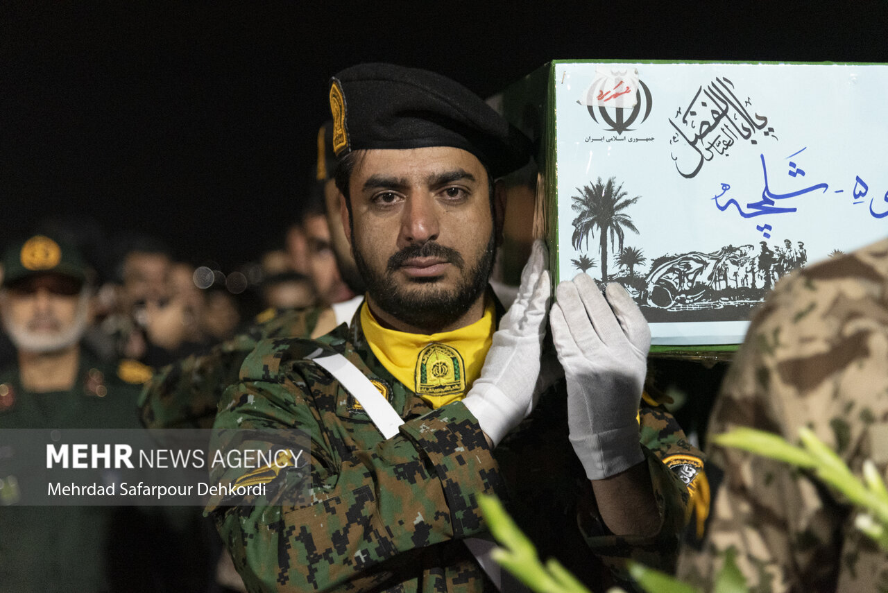 آیین استقبال از پیکر ۶ شهید گمنام دفاع مقدس در شهرکرد