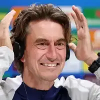 در یک روز برای مربیگری چلسی و منچستر مذاکره کردم!