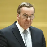 هشدار وزیر دفاع آلمان درباره جنگ ناتو با روسیه