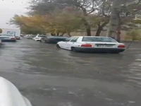 آبگرفتگی معابر در مریوان کردستان درپی بارشهای پاییزی