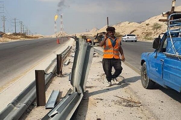 تعمیر و نصب گاردریل در ۴۰۰ کیلومتر جادههای بوشهر