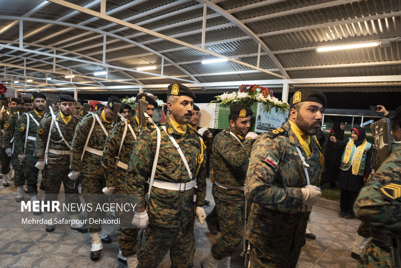آیین استقبال از پیکر ۶ شهید گمنام دفاع مقدس در شهرکرد