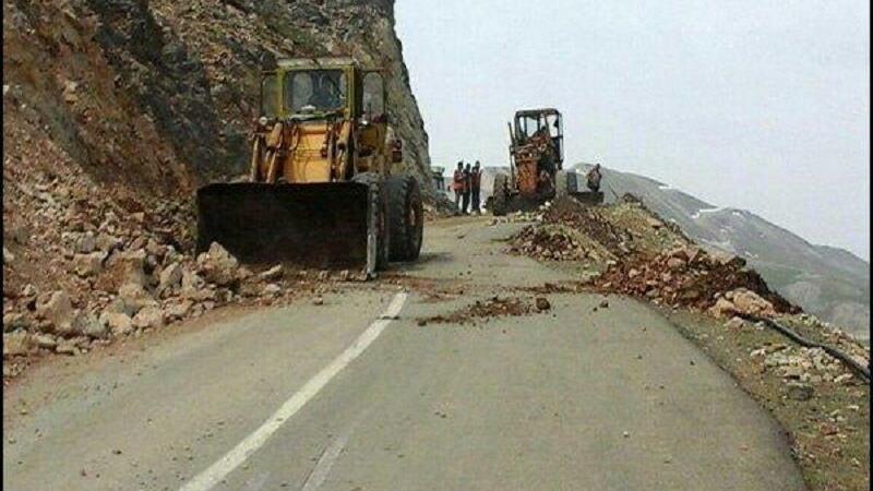 ریزشبرداری از ۷۰ مکان جادهای ایلام در پی بارندگی شدید