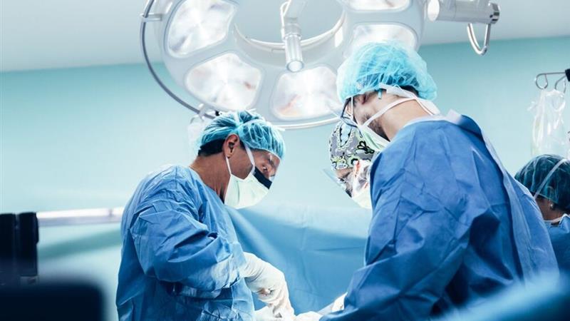 پزشکان لهستانی تومور ۱۶ کیلویی را از بدن یک بیمار خارج کردند