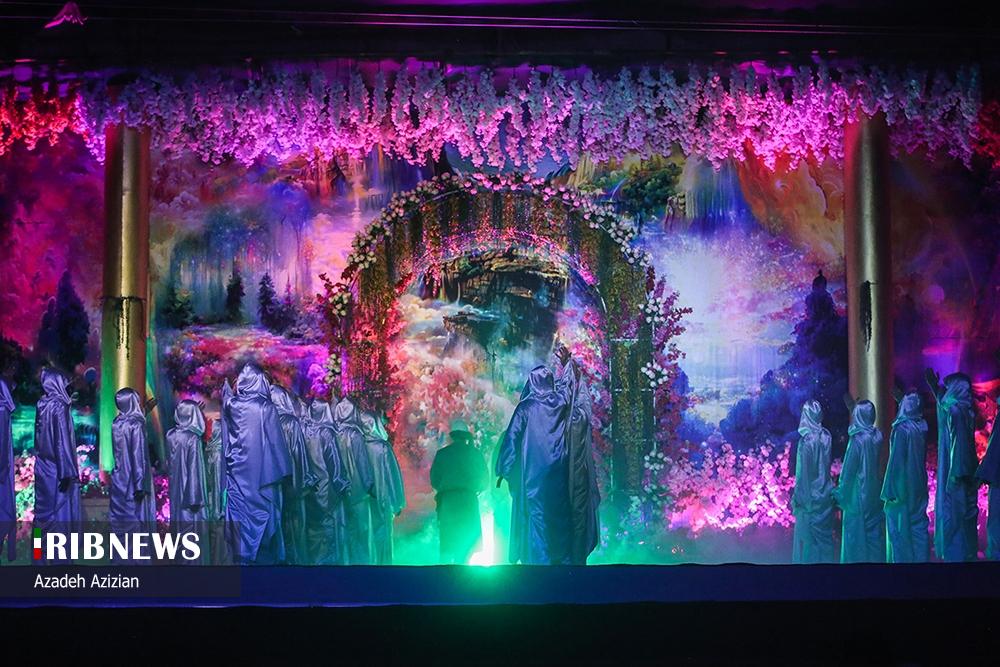 نمایش صحنهای با موضوع زندگی و شهادت حضرت فاطمه زهرا (س) در اصفهان