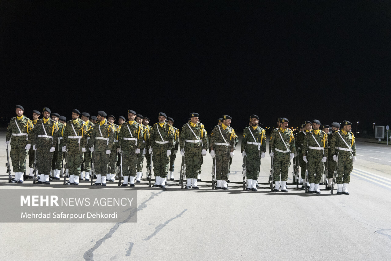 آیین استقبال از پیکر ۶ شهید گمنام دفاع مقدس در شهرکرد