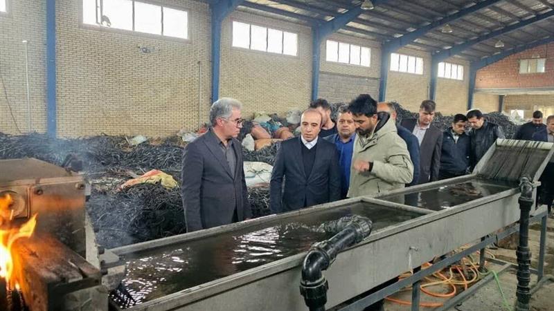 بازدید معاون استاندار اردبیل از طرحهای اقتصادی ناحیه صنعتی رضی / تأمین ۴۰۰ میلیارد تومان تسهیلات برای اتمام طرحها