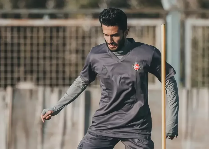 اسکوچیچ یک هافبک تازه وارد دارد