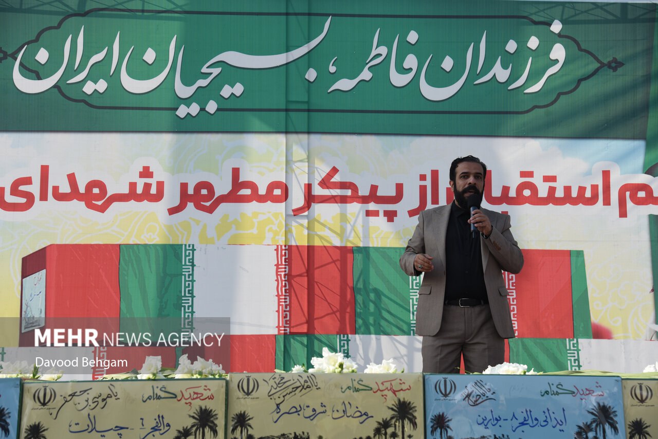 عکس/ مراسم استقبال از پیکر مطهر ۱۳ شهید گمنام دفاع مقدس در مشهد