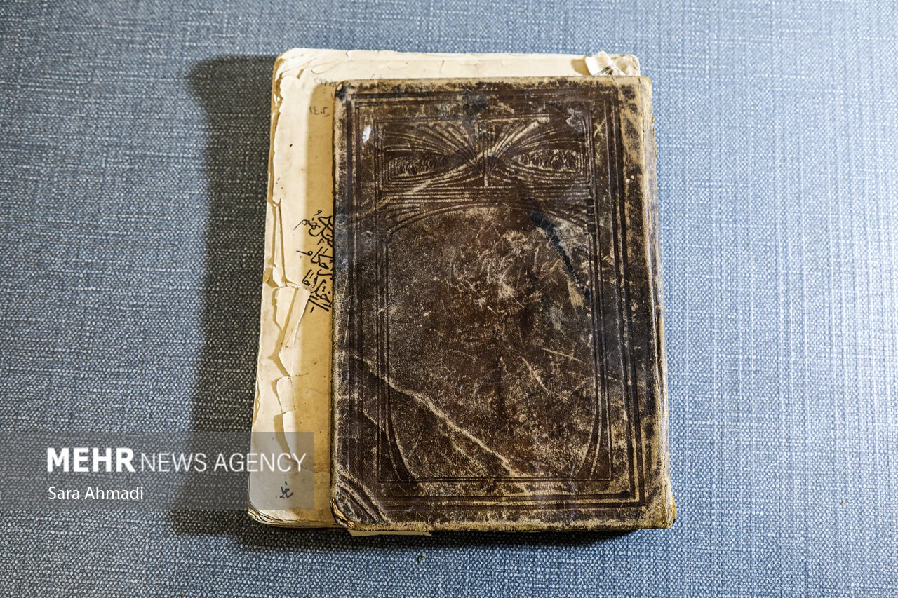  گنجینه مشهد؛ کتاب هایی که در تاریخ سفر کردند