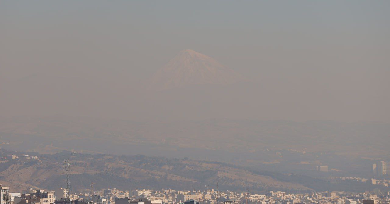 عکس/دماوند در آلودگی هوای تهران گم شد!