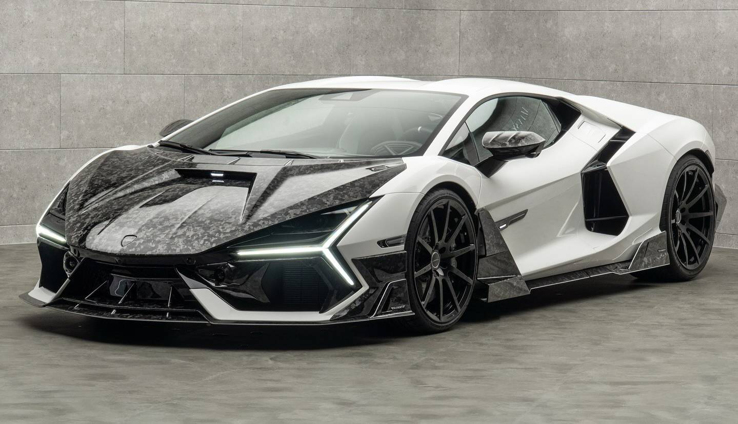 روئلتو هم لباس ایرانی پوشید؛ شتاب ۲.۴ ثانیه‌ای و سرعت ۳۵۴ کیلومتر در ساعت 