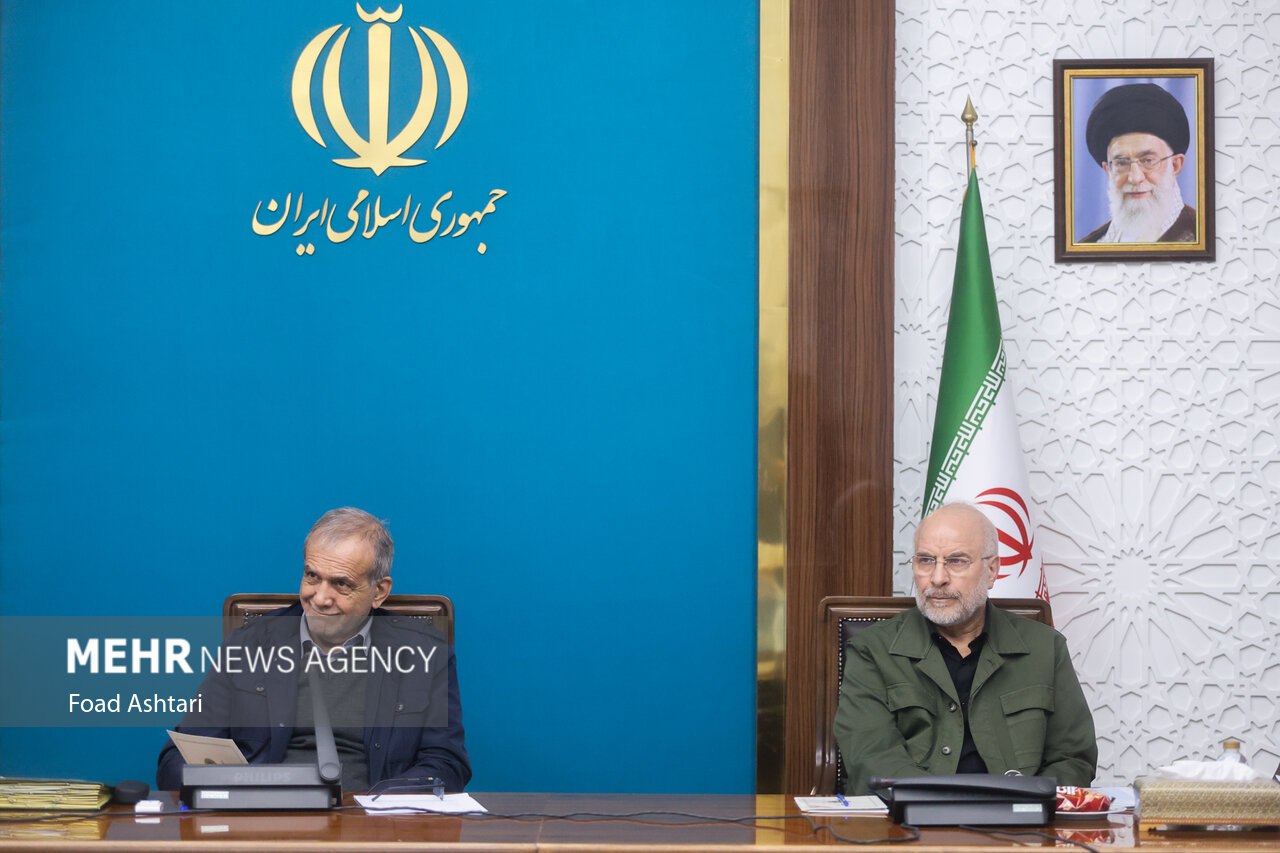 عکس/ جلسه شورای عالی انقلاب فرهنگی