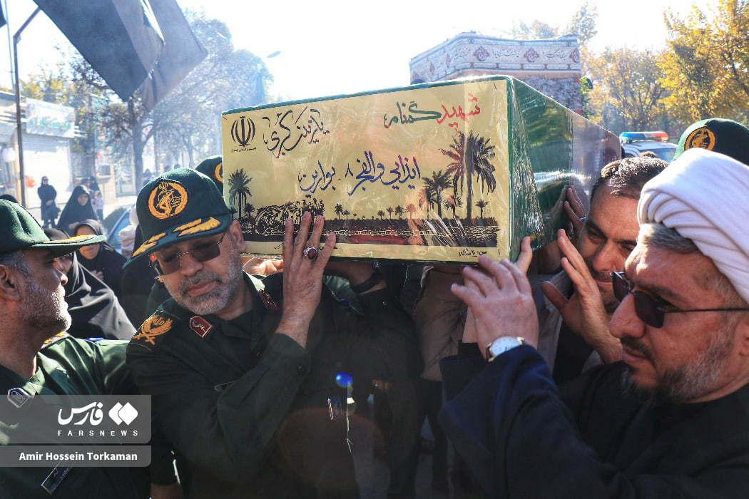 عکس/پیکر مطهر ۸ شهید گمنام در همدان